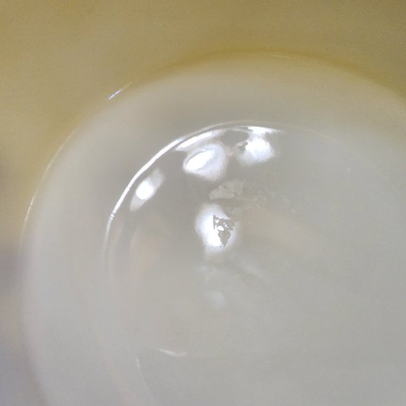 Fire King "Meadow Green" 1- 1/2qt. Round Casserole with Glass Lid Anchor Hocking - Picture 8 of 16